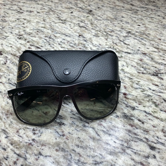 Ray Ban Black Frame Grey Gradient Lenses